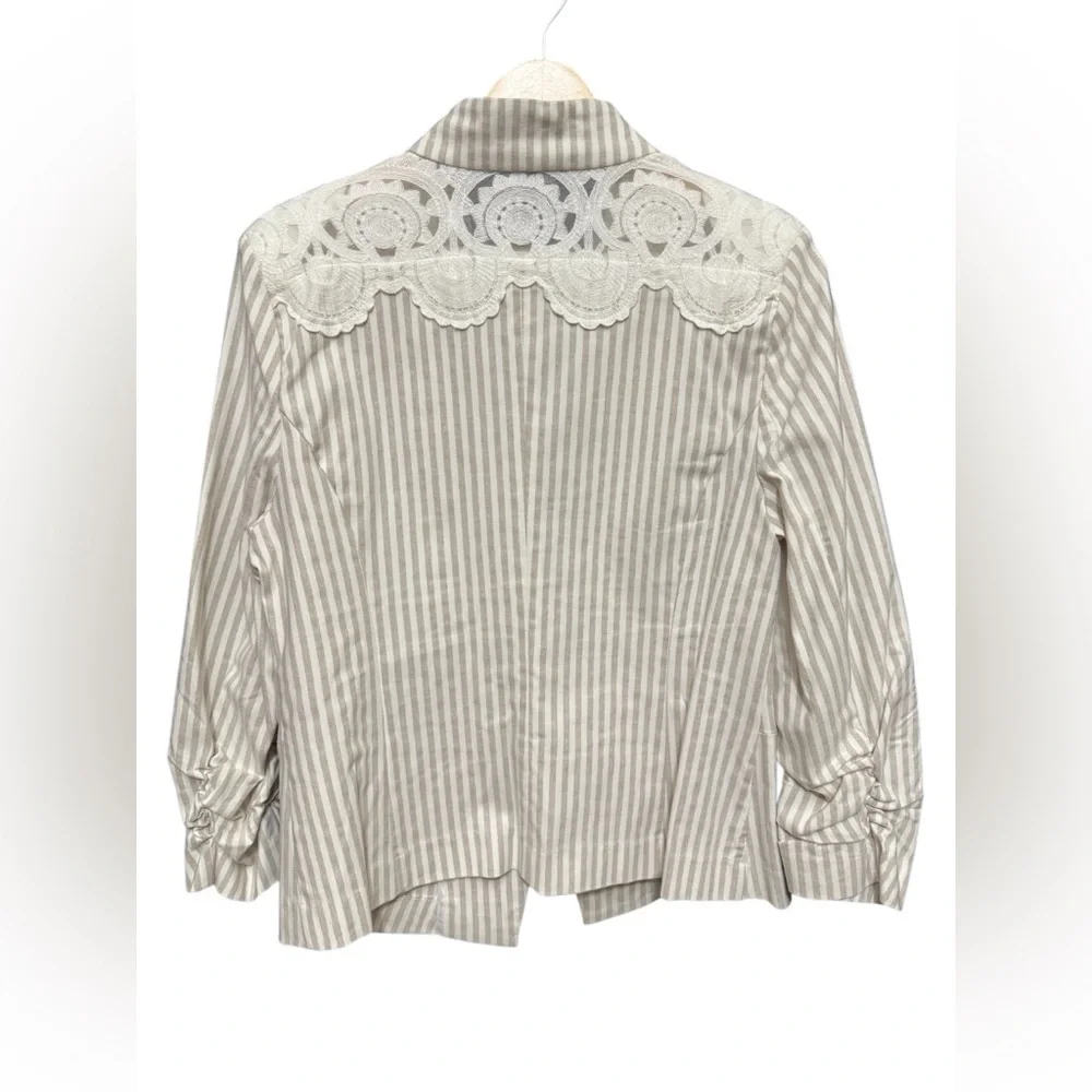 Roz & Ali chic beige